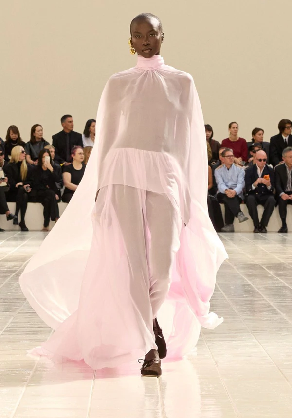<a href="https://www.balenciaga.com/en-gb/summer-27">Balenciaga</a>
