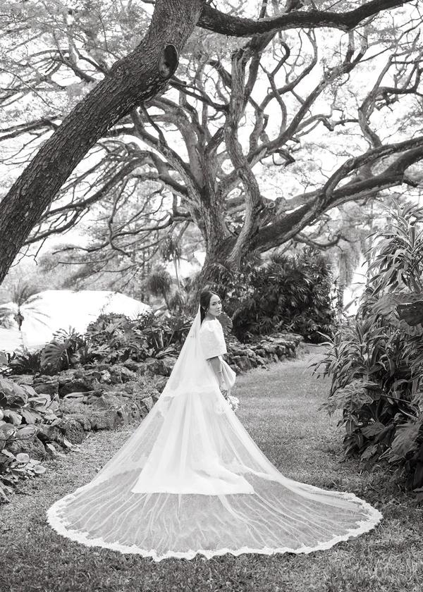 A Bold & Artfully Designed Wedding on the Lush Tropical Shores of Oahu, Hawaii