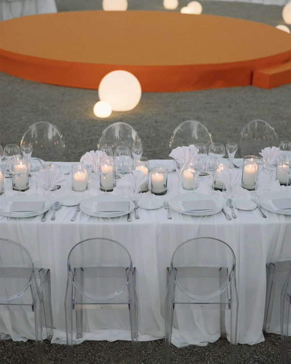 A Vibrant & Artistic Barcelona Wedding Amongst an Iconic Gaudi Masterpiece & Castle Garden