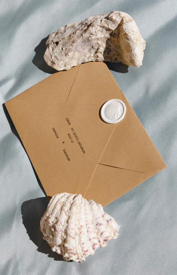 A Dreamlike Siren-Inspired Wedding With Oceanic Details in California