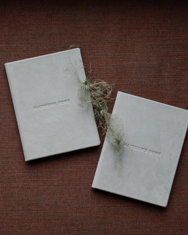 An Elegant Wildflower Wedding with Majestic Ocean Views