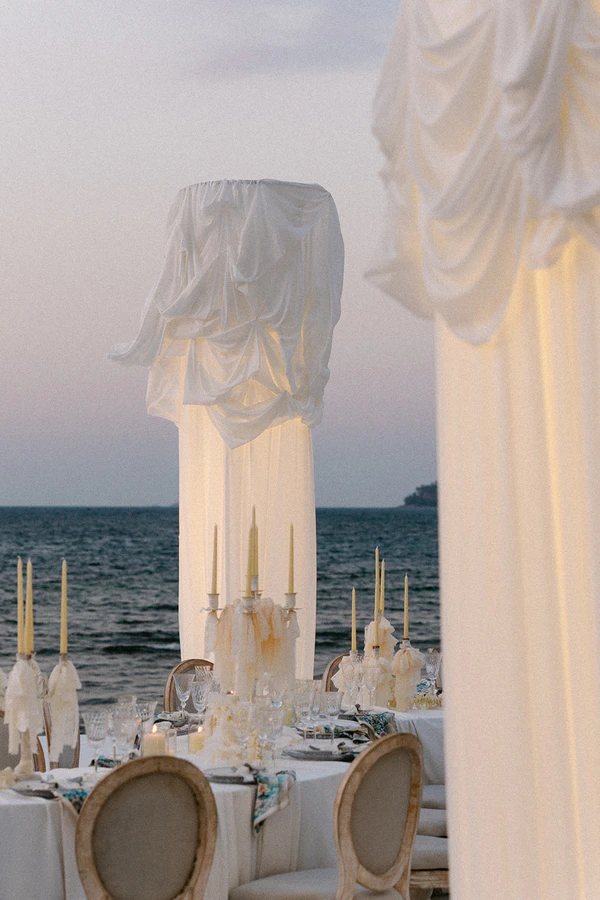 A Sculptural Floral Fantasy at This Intimate Black-Tie Wedding in Phuket