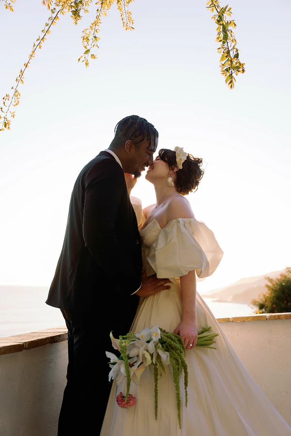 An Oceanic Elopement