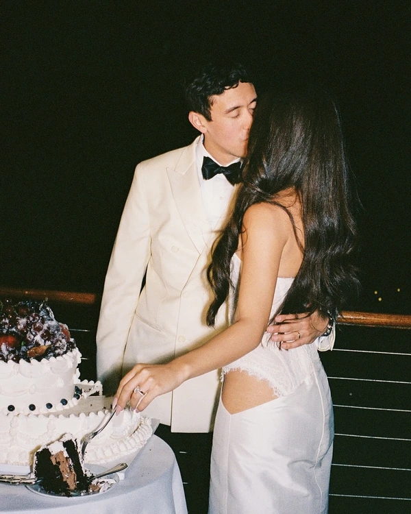 A Stylish Vintage Wedding on Long Island’s North Fork