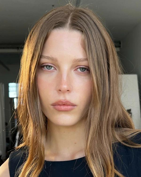 <a href="https://www.instagram.com/jo_my_god/p/DNSdz6jRJyM/">Joanna Luhrs</a>