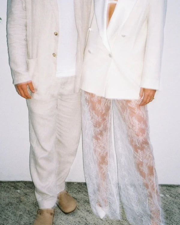 35 Chic Bridal Looks for Your Civil, Courthouse or City Hall Wedding