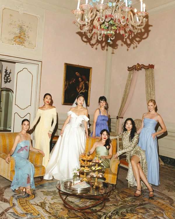 A Cinematic Wedding with Sculptural Installations & a Vibrant Palette in Sicily