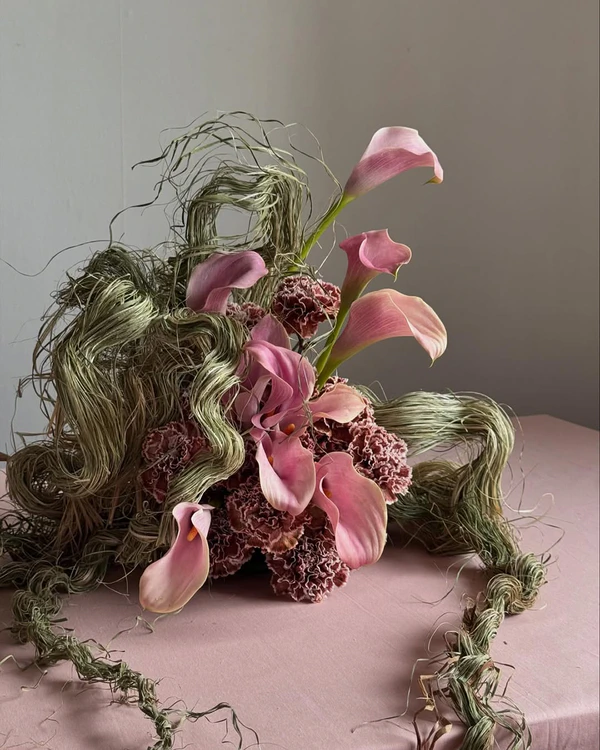 A Guide to the Best Wedding Flower Varieties for Every Season