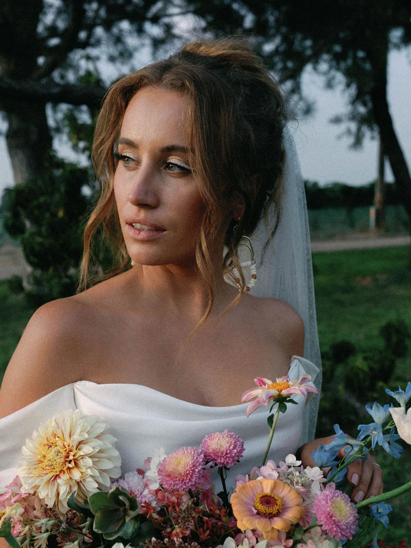 An Authentic Garden Wedding Editorial — photo 8