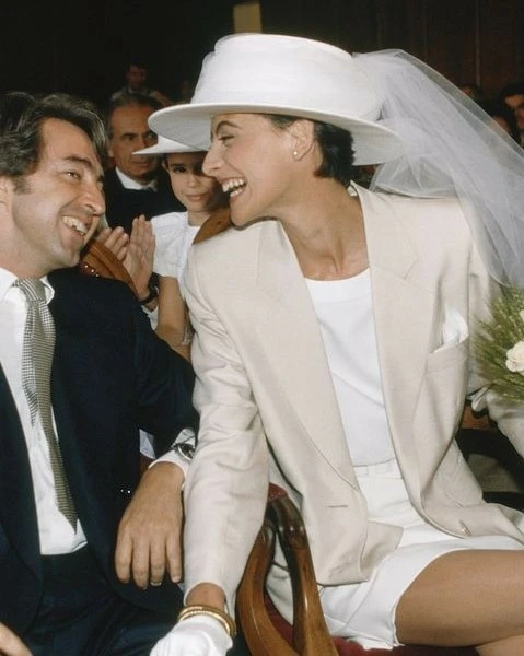 5 Famous Models and their Stylish Wedding Gowns