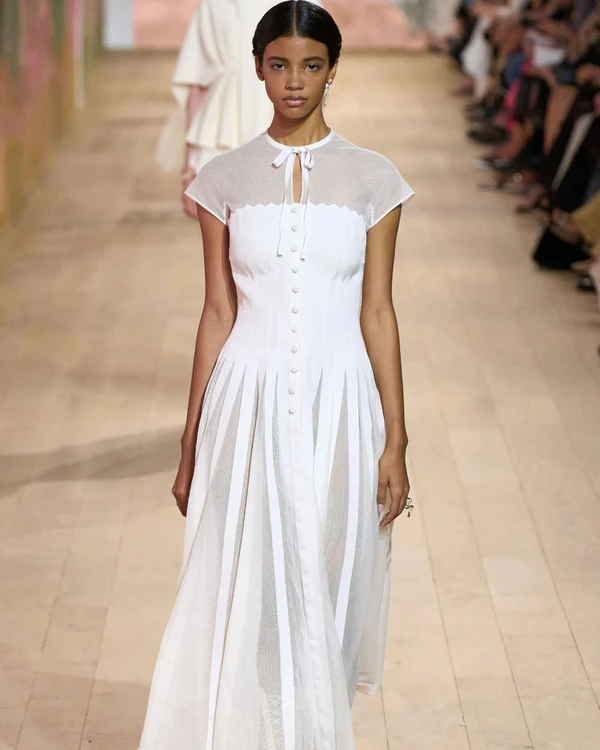 Paris Haute Couture Fashion Week F/W 2023: 40 Looks to Inspire the Modern Bride