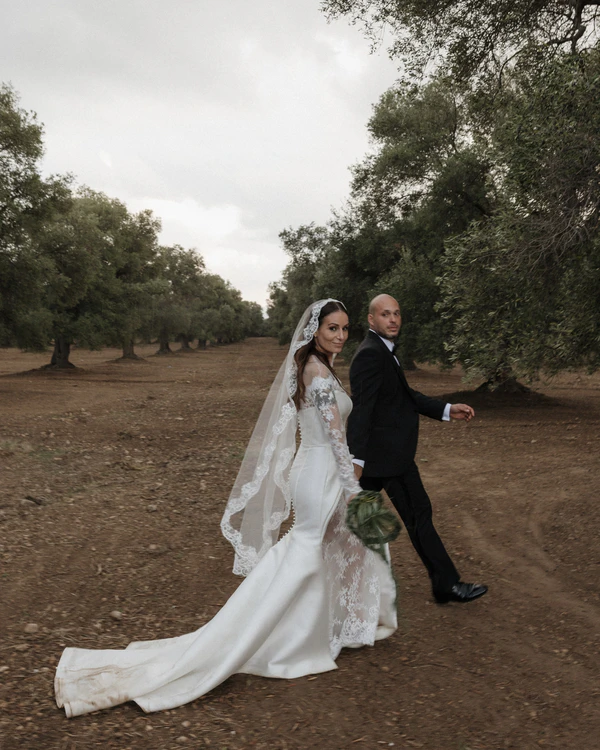 An Immersive Wedding in Puglia with Sculptural Tables and Artful Florals