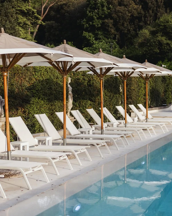 <a href="https://www.instagram.com/villacorahotel/p/DL4zGF2sHP8/?img_index=2" target="_blank" rel="noopener">Villa Cora</a>