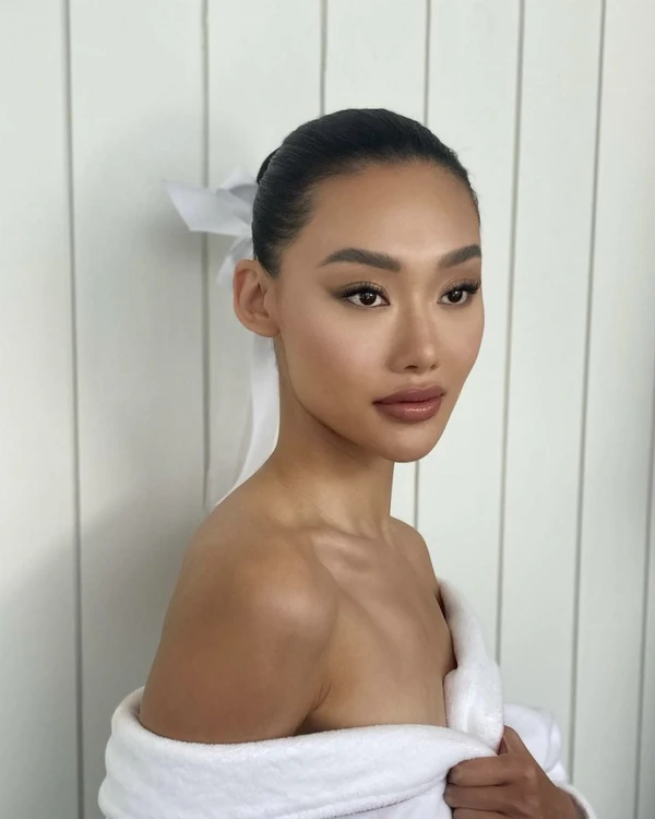 13 Holy Grail Beauty Products Top Bridal Makeup Artists Swear By