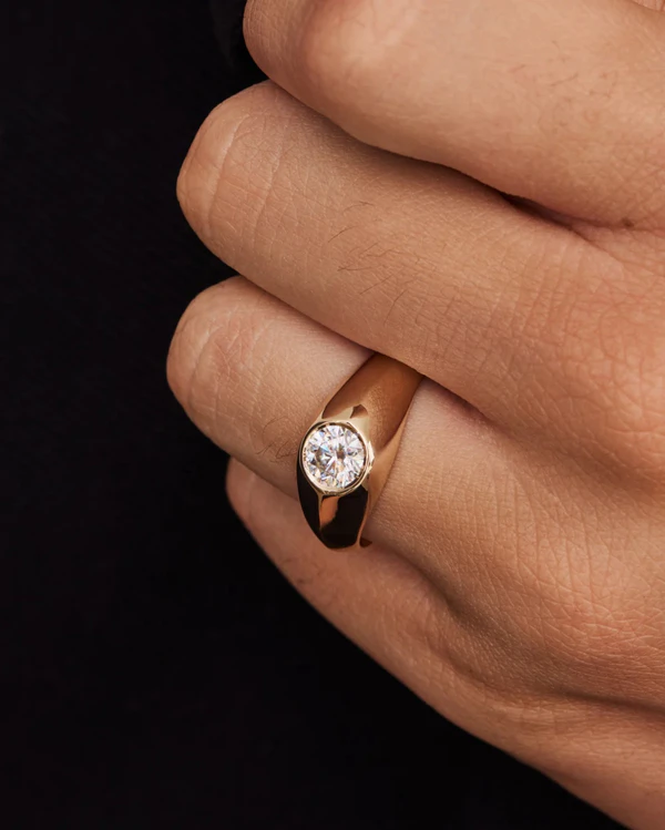 <a href="https://classa.com.au/collections/mens-wedding-bands/products/heath-signature">CLASS A JEWELLERS Ring</a>, Price Upon Request