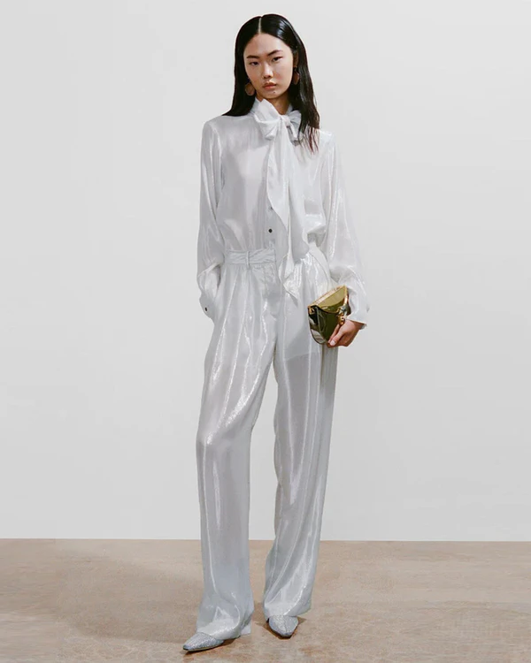 Chic Handbags to Carry on Your Wedding Day