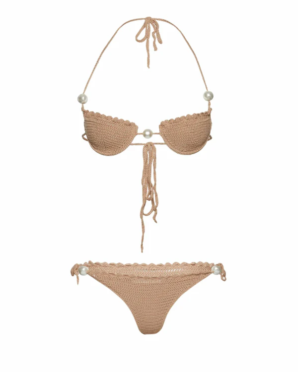 5 Swimwear Trends to Try on Your Honeymoon