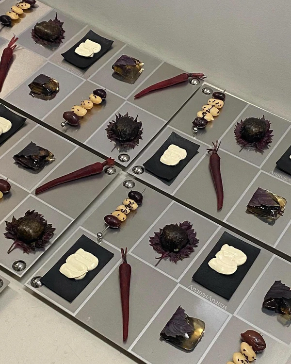 45 Creative Ways to Style & Display Food at Your Wedding