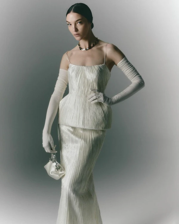 The Chicest Trends from the Spring '25 Bridal Collections