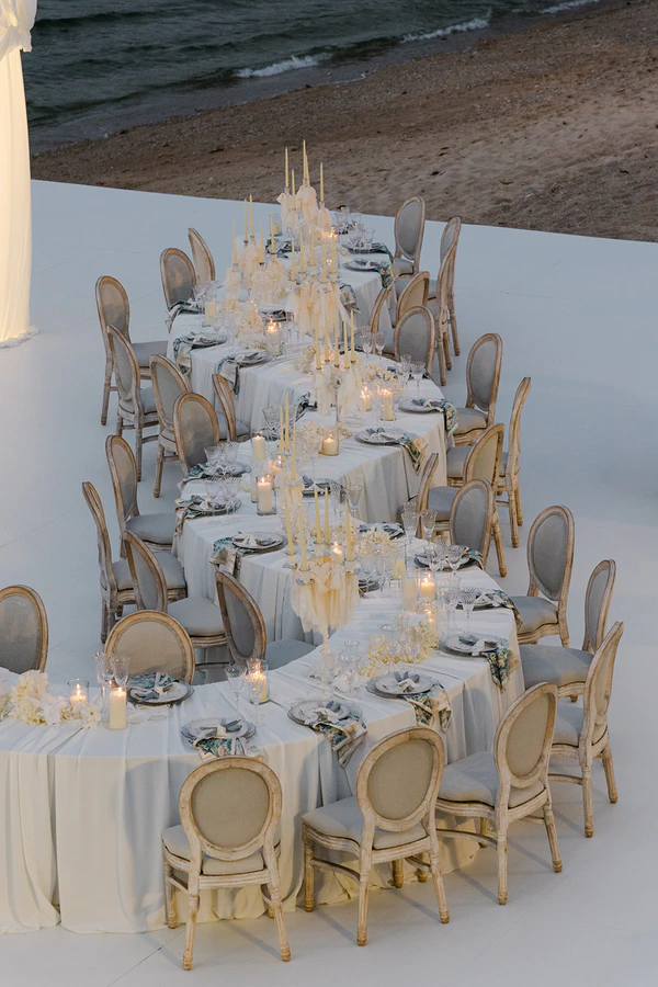 A Sculptural Floral Fantasy at This Intimate Black-Tie Wedding in Phuket