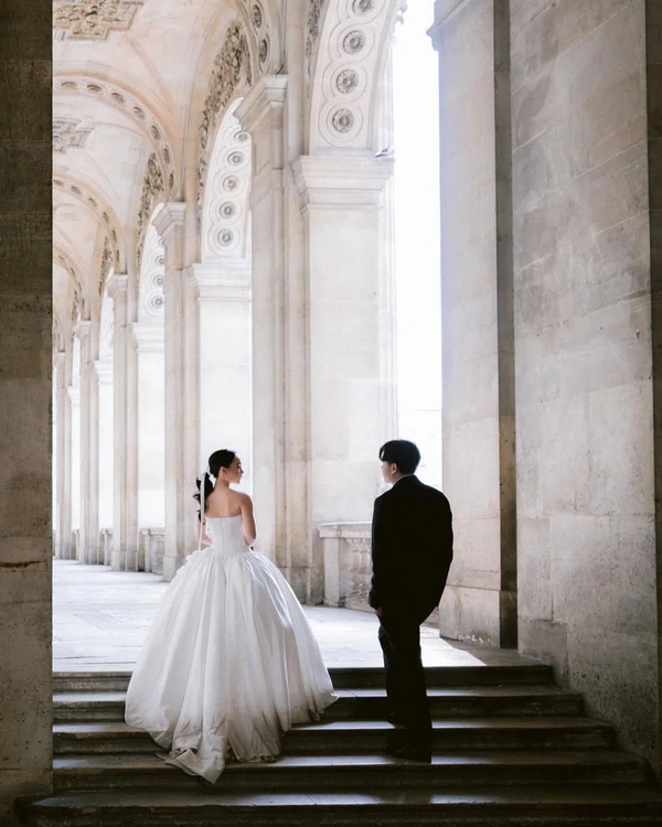 <a href="https://www.instagram.com/p/C1iBGSwsHSy/?img_index=2" target="_blank">Photography: Audrey Paris Photo</a>