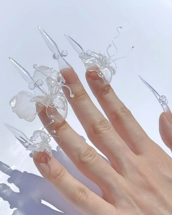 Chic Bridal Nail Inspiration