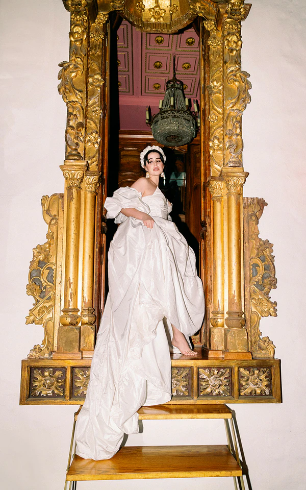 An Oceanic Elopement