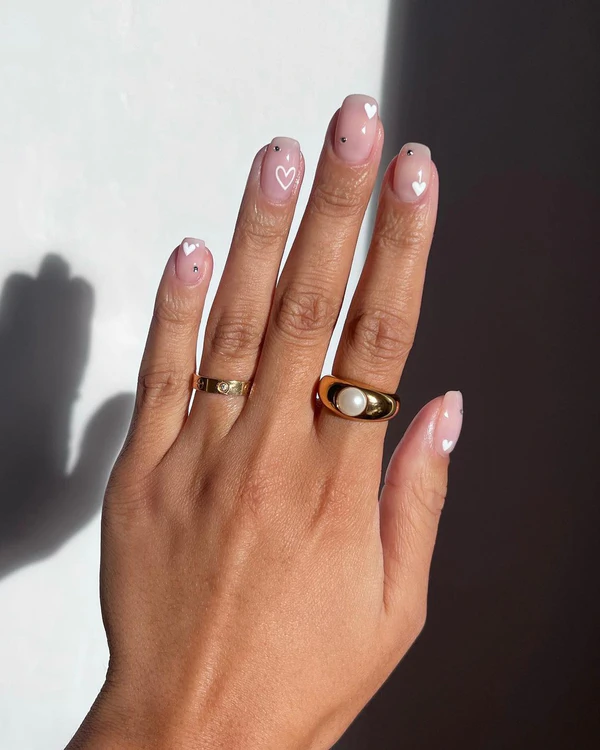 26 Minimalist Nail Design Ideas