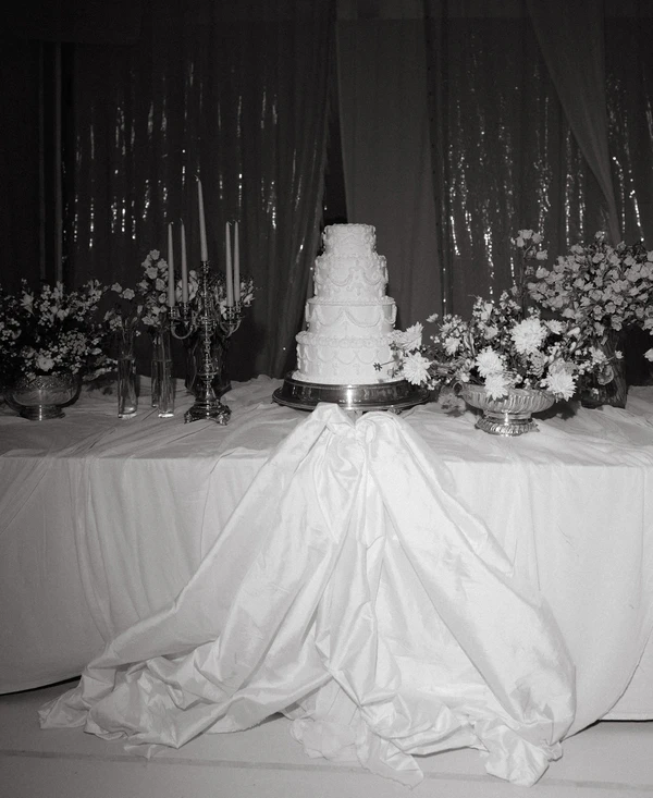 40 Timeless Event Design Ideas for an Elegant & Classic Wedding