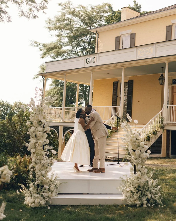 Newly Engaged? Here's Your First 3-Month Wedding Action Plan