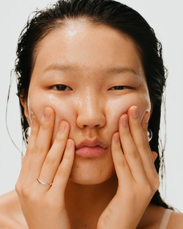 5 Must-Know Tips to Eliminate Pre-Wedding Puffiness — photo 1