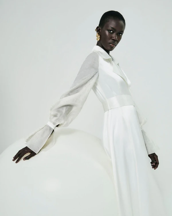 Long-Sleeve Wedding Dresses: 12 Elegant Options — photo 1