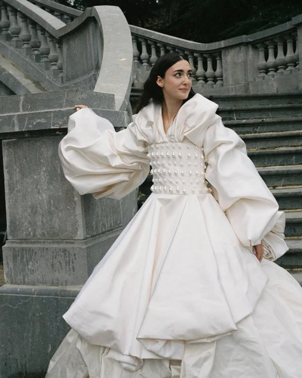 45 Chic Sleeve Wedding Dresses Trending for Fashion-Forward Brides