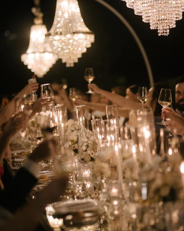 How to Choose a Wedding Photographer Who Fits Your Tastes & Needs?