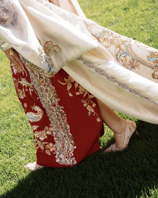 A Unique Fusion of Italian, Spanish & Chinese Cultures in this Chic Madrid Garden Wedding