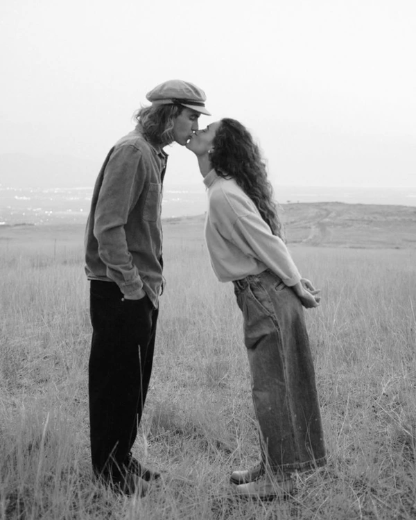 7 Tips for Sustaining a Long Distance Relationship — photo 2