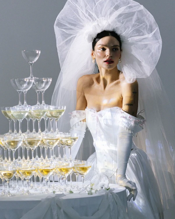 The Top Bride & Groom Style Trends for 2025 According to Pinterest