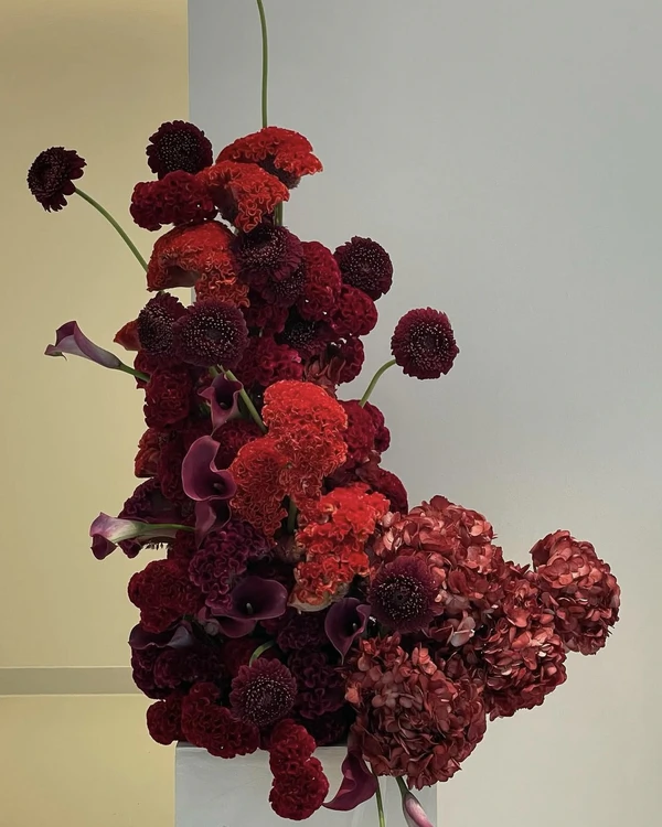 The Top Summer Wedding Floral Color Trends for 2025