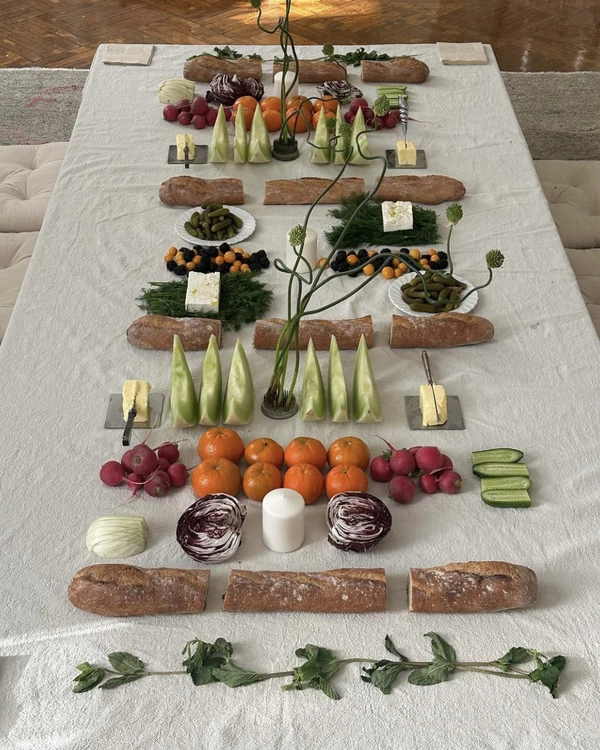 Trend: Modern Grazing Tables