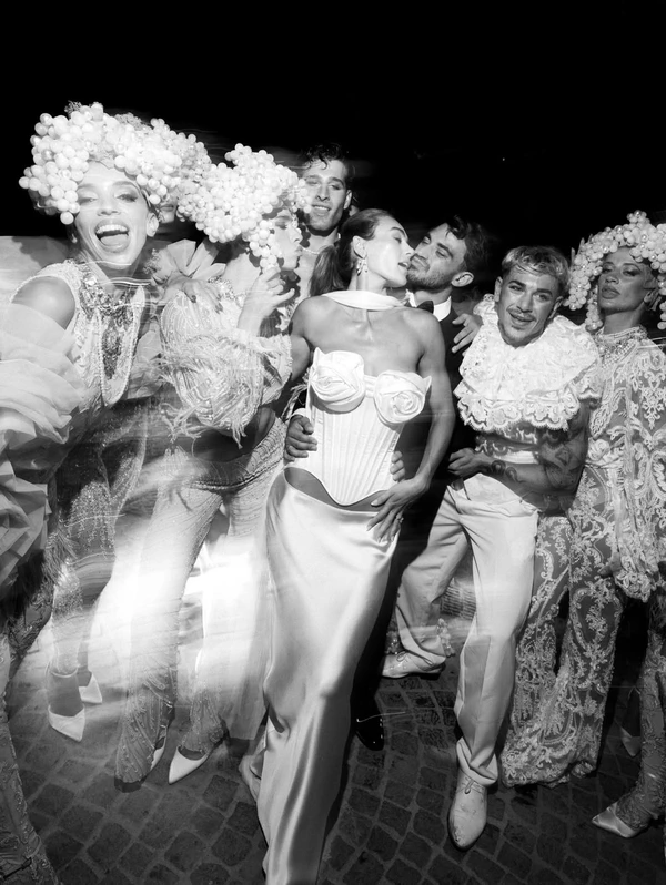 100 Best Songs for the Ultimate Wedding After Party — photo 1