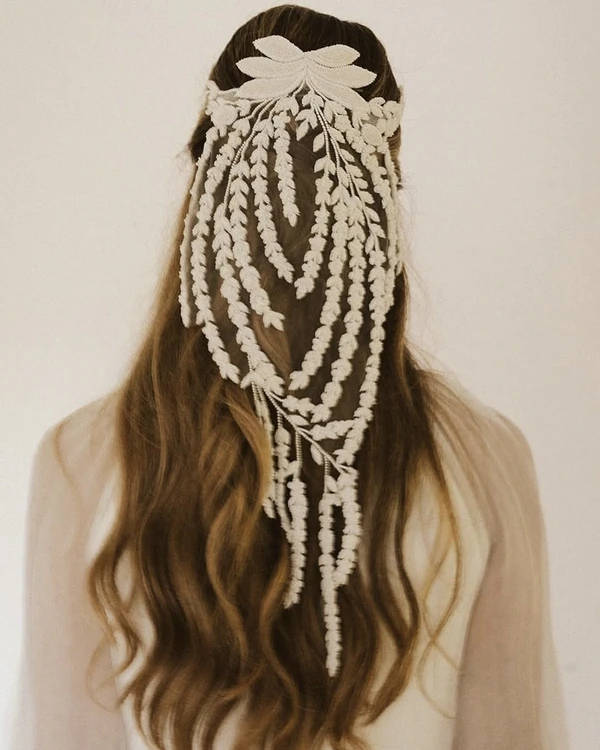 How to Make Your Wedding Hair Stay Perfect All Day