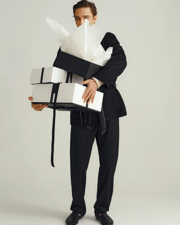 Wedding Gift Etiquette 101: What to Give, When to Give It & What to Avoid — photo 1