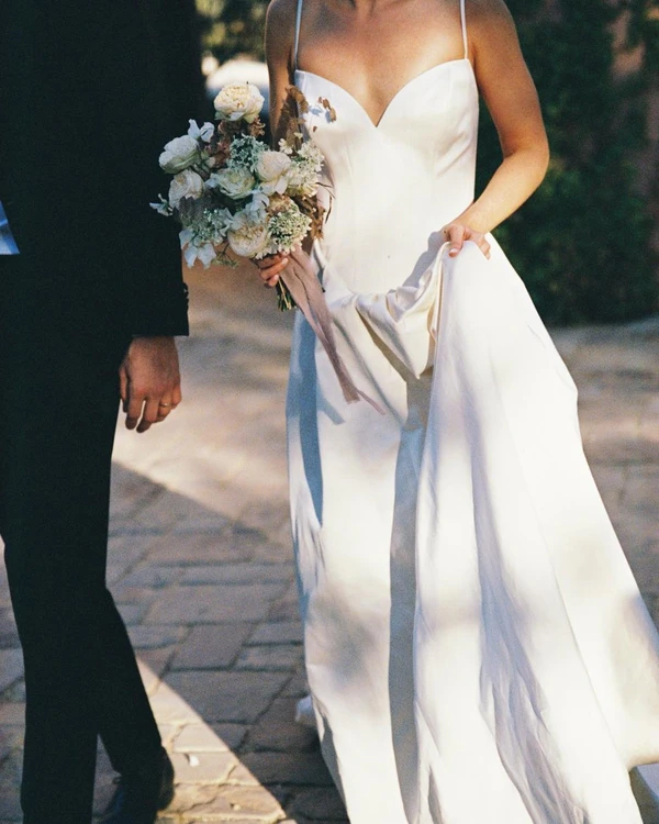 Mastering Your Wedding Photos: 5 Experts Share the Biggest Photo Fails to Avoid