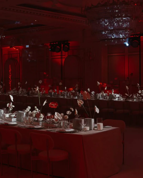 40 Tablescape Ideas for A Winter Wedding