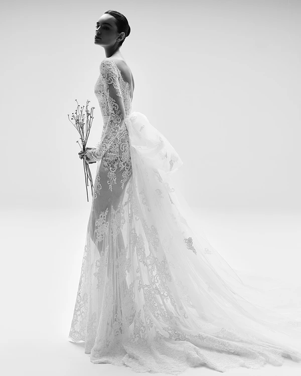 10 Ways to Style-Up Your Wedding Dress from Ceremony to Reception