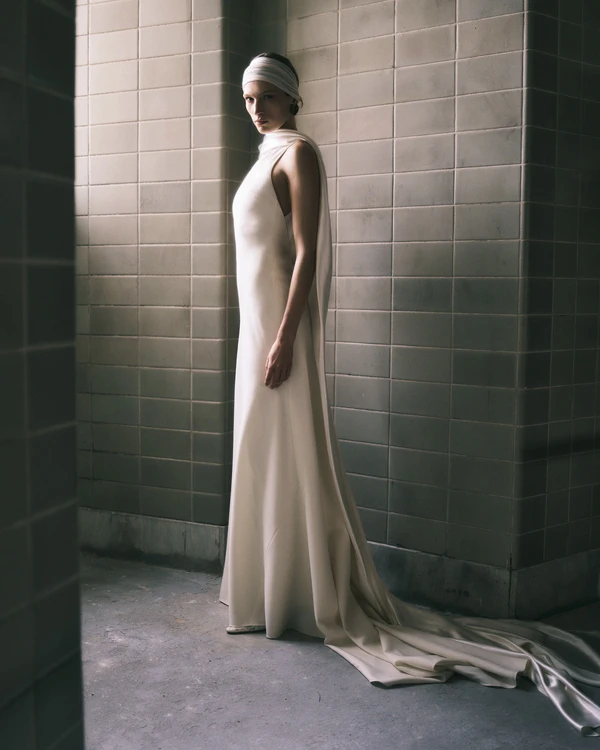 30 Breathtaking Bridal Dresses Perfect for a Wedding in Spain