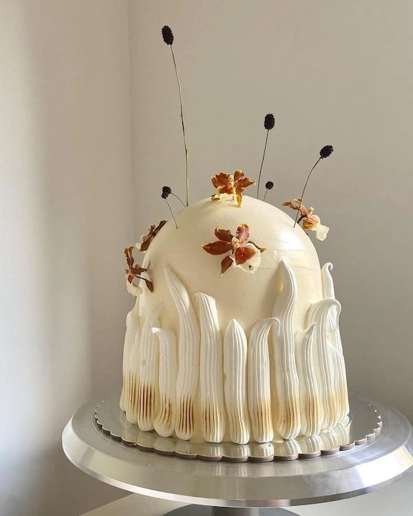 10 Summer Wedding Cake Trends