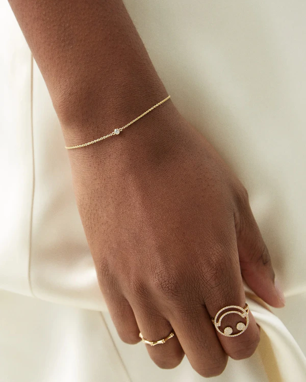 Stunning Bracelets to Complement a Bride's Look