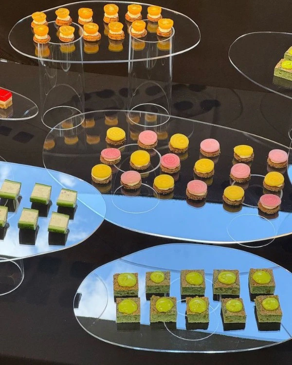 35 Chic Ideas to Style Your Wedding Dessert Tables