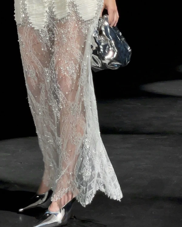 Bridal Trend: Lace Made Modern